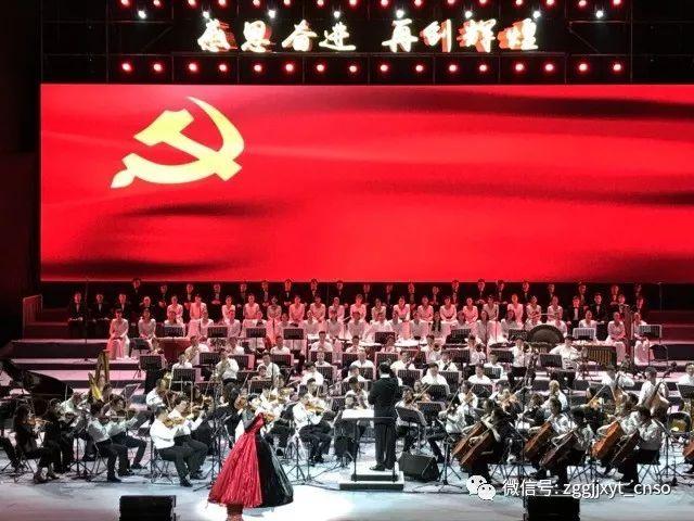 市民青睐“好彩头”,桂林大厨教你做“龙菜”!